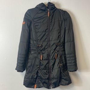 Clocolor Woman’s Size M Black 3/4 Length Fitted Light Puffy Coat Great Condition